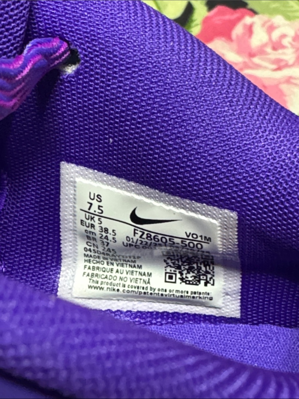 NEW Nike Women's Purple and Pink Athletic Sneakers with Gold Accents - Picture 12 of 12